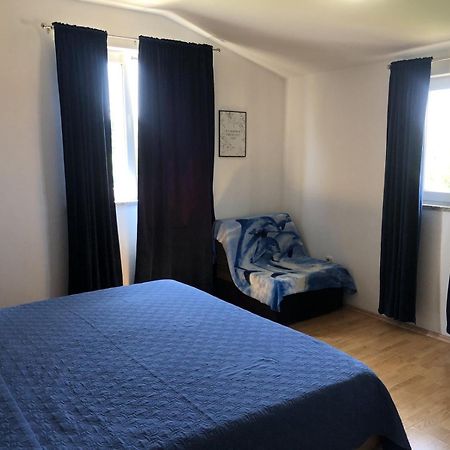 Apartman Sara 罗维尼 外观 照片